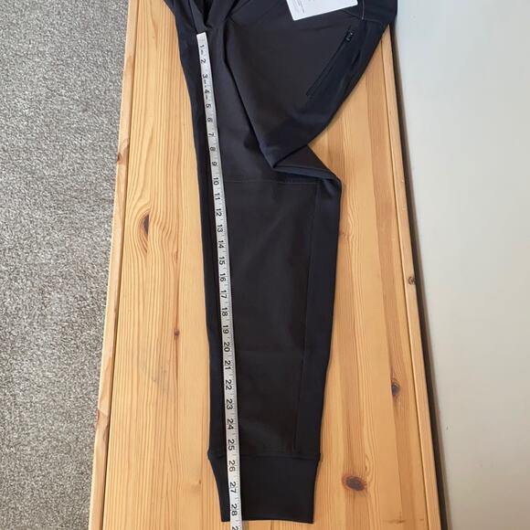 Athleta Headlands Hybrid Trek Jogger Pant Black 4 - Picture 14 of 14